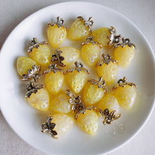 将图片加载到图库查看器，10pcs Summer Fresh Resin Strawberry Set with Pearls - Wholesale DIY Accessories
