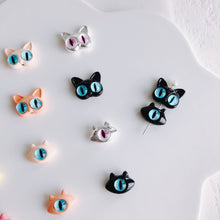 将图片加载到图库查看器，10pcs Lovely Cat &amp; Monster Straight Hole Beads - Wholesale DIY Accesories
