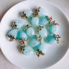 将图片加载到图库查看器，10pcs Summer Fresh Resin Strawberry Set with Pearls - Wholesale DIY Accessories
